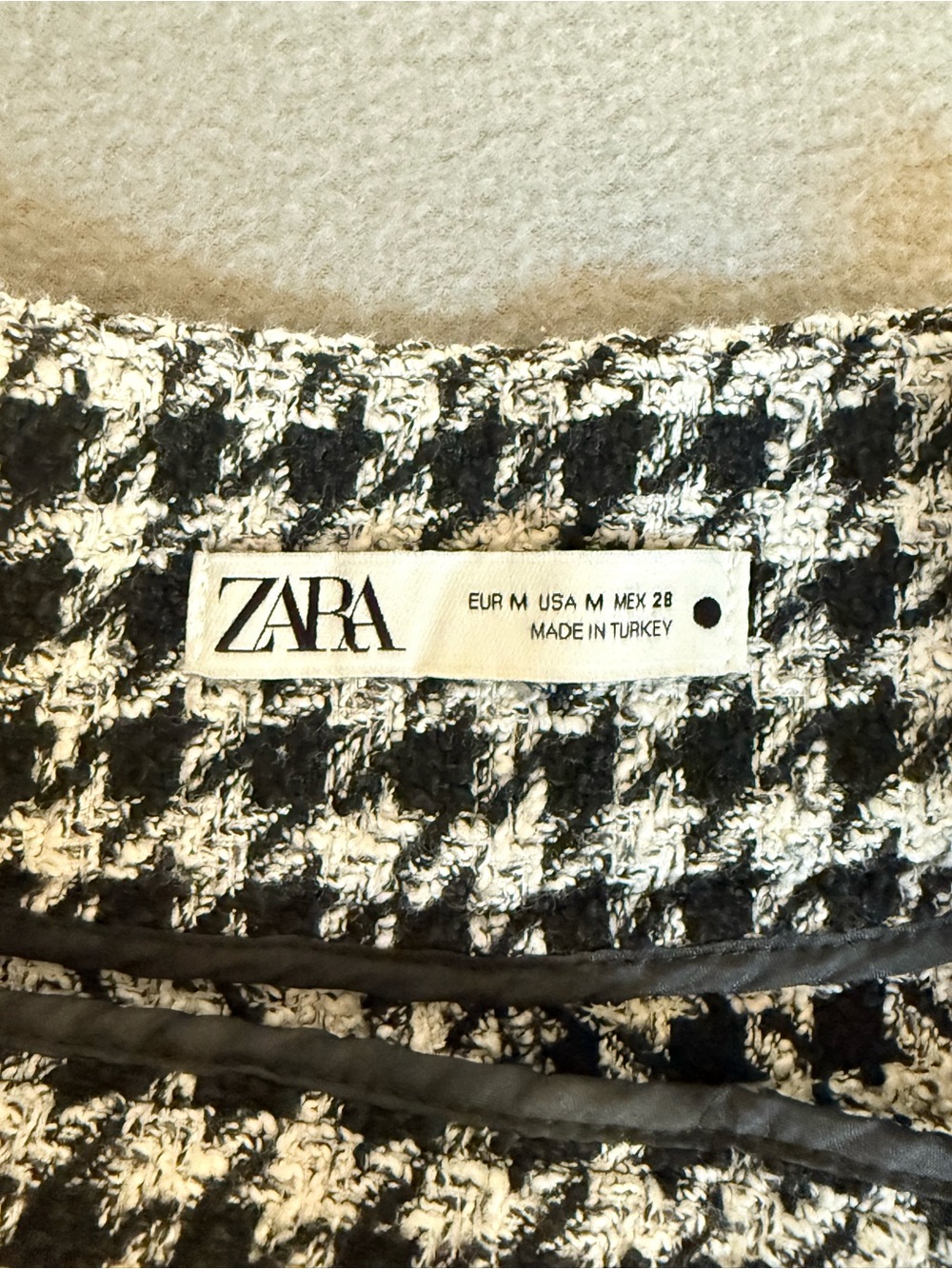 Zara Black and White Houndstooth Tweed Blazer